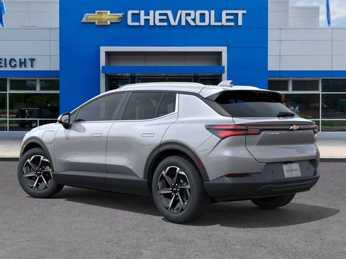 New 2026 Chevrolet Equinox EV LT FWD image 3