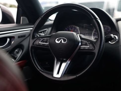 Used 2018 INFINITI Q60 Red Sport 400 w/ Pro Active Package RWD image 28