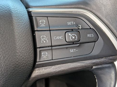 Certified 2022 Jeep Grand Cherokee L Limited image 20