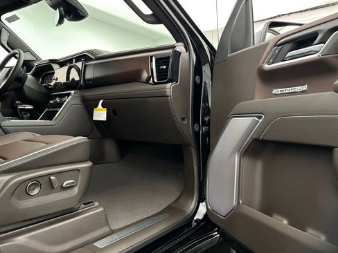 New 2026 GMC Sierra 1500 Denali w/ Denali Reserve Package image 37