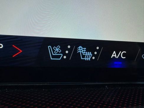 Used 2024 Chevrolet Traverse RS w/ LPO, Floor Liner Package image 12