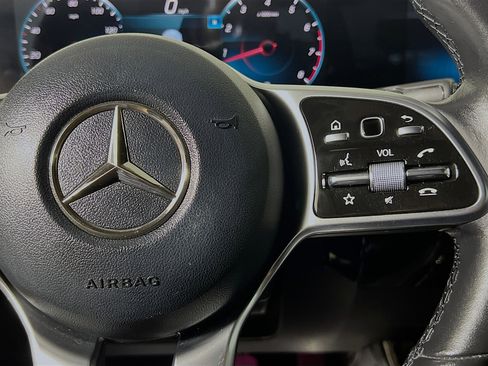 Used 2021 Mercedes-Benz CLA 250 image 20