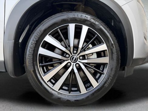 Certified 2025 Nissan Pathfinder Platinum w/ Cargo Package image 32