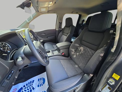 New 2026 Nissan Frontier SV w/ Tow Package AWD/4WD image 19