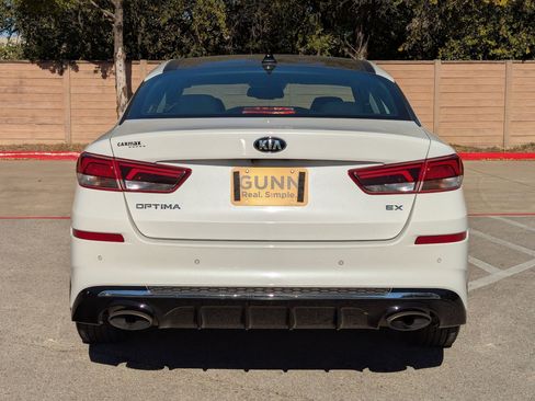 Used 2019 Kia Optima EX w/ EX Premium Package image 5