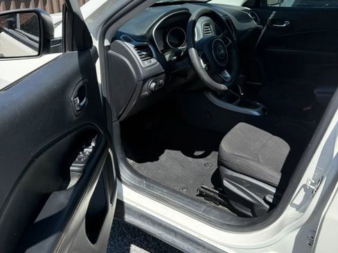 Used 2020 Jeep Compass Sport AWD/4WD image 8