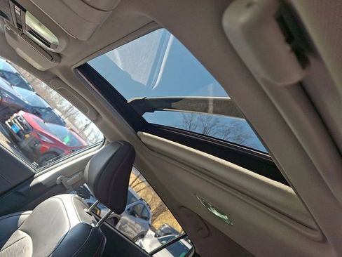 Used 2024 Subaru Crosstrek 2.5i Limited image 14