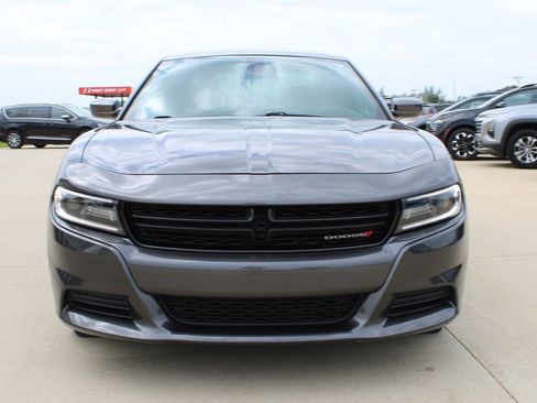 Used 2021 Dodge Charger SXT w/ Leather Interior Group RWD image 2