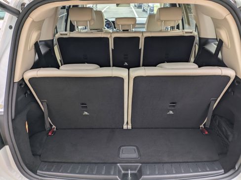 Used 2021 Mercedes-Benz GLB 250 image 11