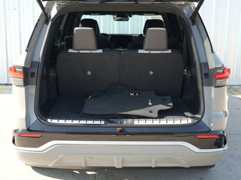 Used 2024 Lexus TX 500h AWD w/ Technology Package image 10