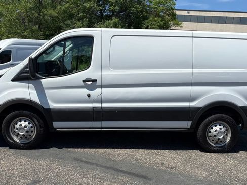 Used 2020 Ford Transit 150 Low Roof AWD image 9