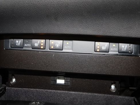 Used 2023 Lexus ES 300h w/ Premium Package image 9