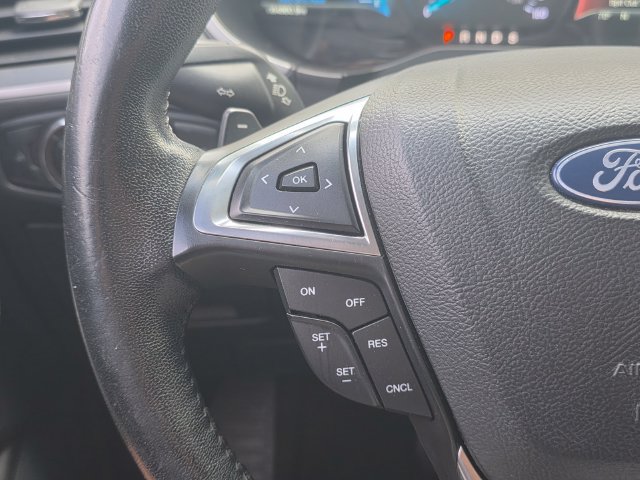 Used 2018 Ford Edge SEL w/ Equipment Group 201A FWD image 32