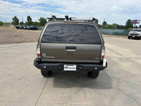 Used 2012 Toyota Tacoma 4x4 Access Cab V6 w/ TRD Off-Road Pkg image 32