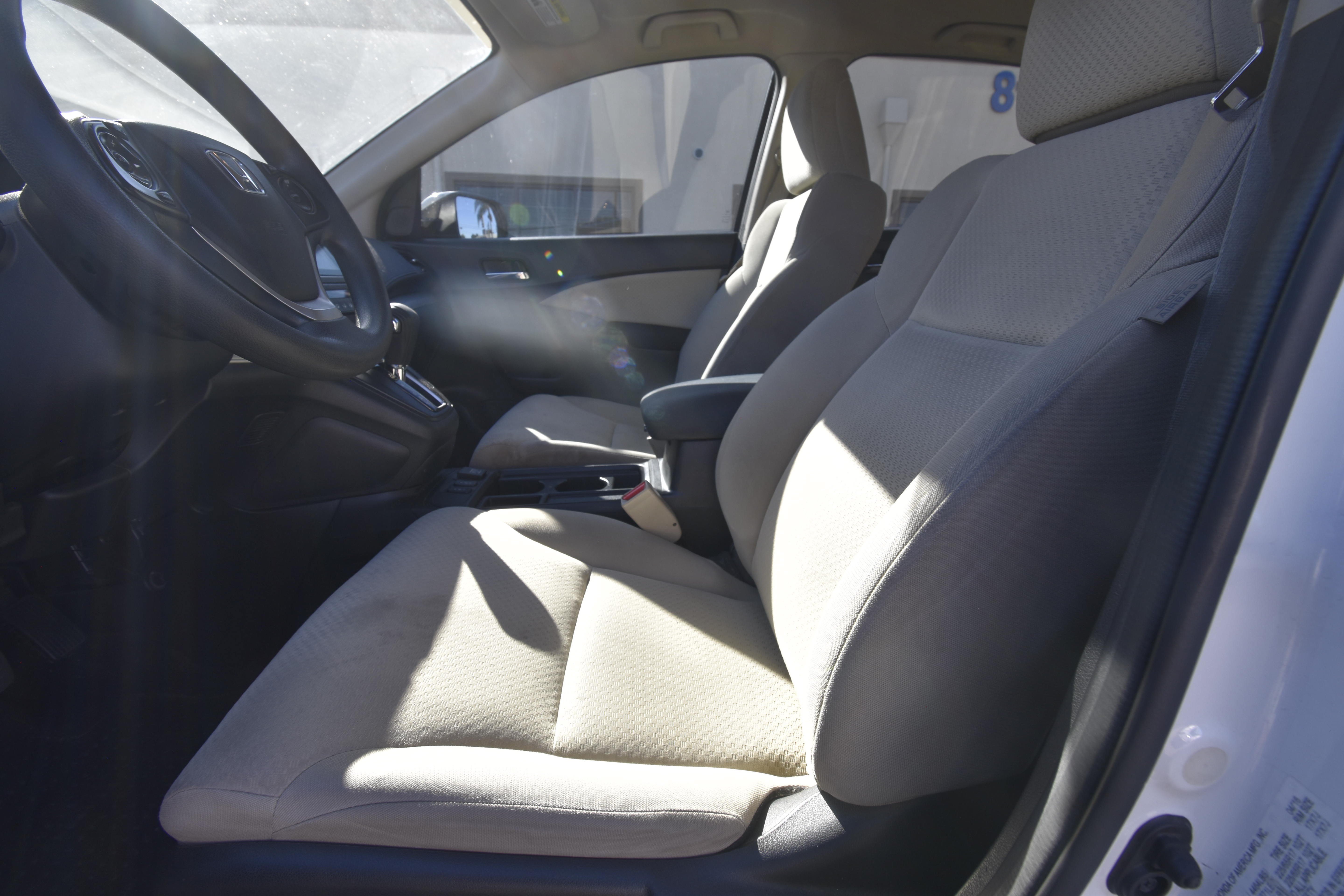 Used 2016 Honda CR-V EX image 2