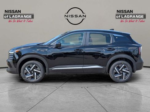 New 2026 Nissan Kicks SV image 8