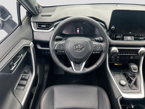 Used 2025 Toyota RAV4 XSE w/ Weather Package AWD/4WD image 10