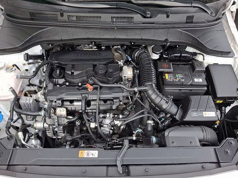 Certified 2023 Hyundai Kona Limited w/ Cargo Package image 29