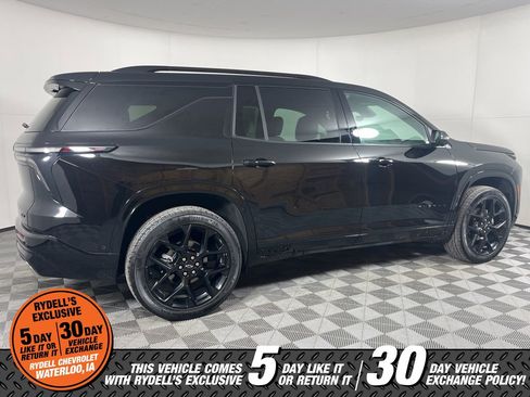 Certified 2024 Chevrolet Traverse RS w/ LPO, Floor Liner Package image 3