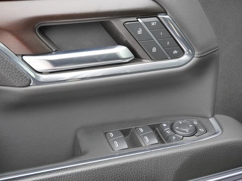 Used 2024 GMC Sierra 2500 Denali w/ Denali Reserve Package image 34