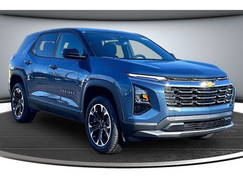 New 2026 Chevrolet Equinox LT w/ LPO, Floor Liner Package AWD/4WD image 2