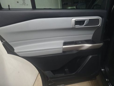 Used 2023 Ford Explorer XLT w/ Equipment Group 202A image 16