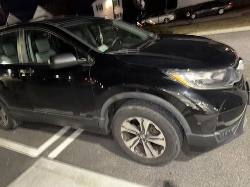 Used 2017 Honda CR-V LX image 3