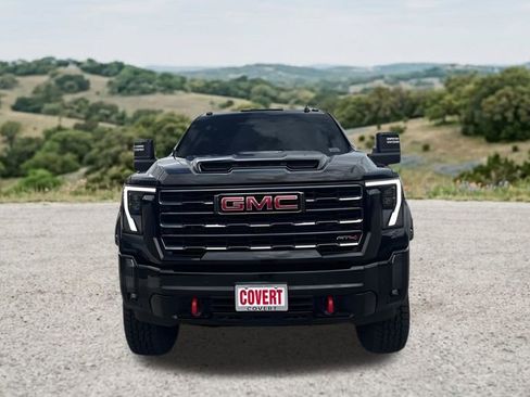 Used 2024 GMC Sierra 2500 AT4 w/ AT4 Premium Plus Package AWD/4WD image 2