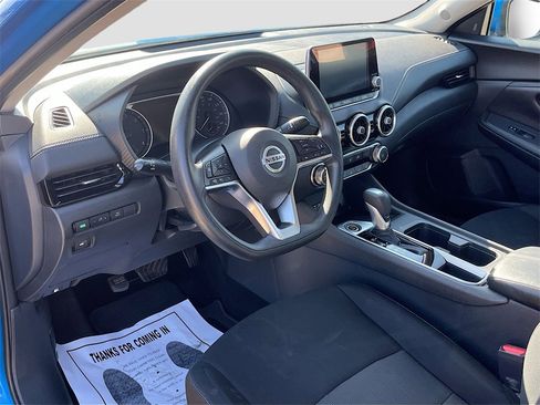 Used 2023 Nissan Sentra SV image 9