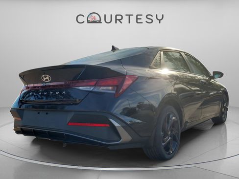 New 2026 Hyundai Elantra Sport image 3