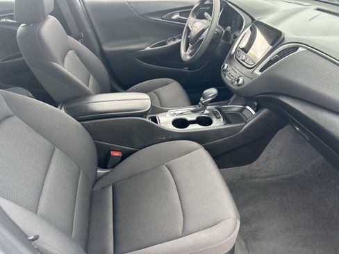 Certified 2024 Chevrolet Malibu LT FWD image 11