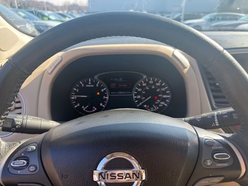 Used 2017 Nissan Pathfinder Platinum w/ Cargo Package image 20