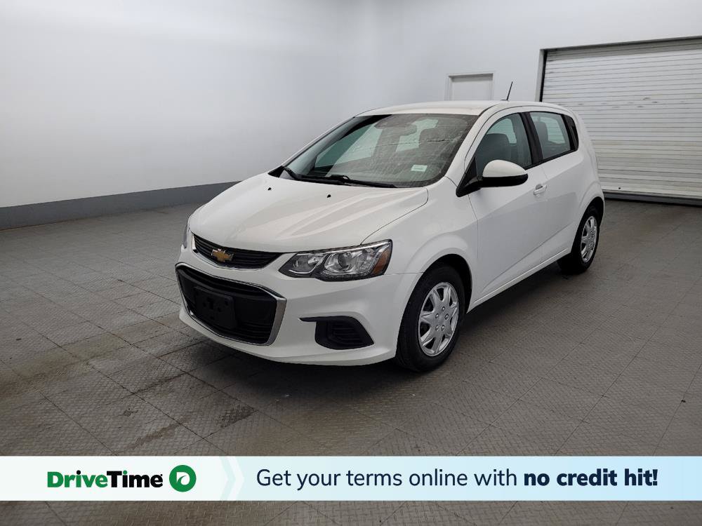 Used 2020 Chevrolet Sonic LT FWD image 1