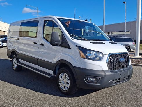 Used 2024 Ford Transit 250 Low Roof w/ Exterior Upgrade Package image 3