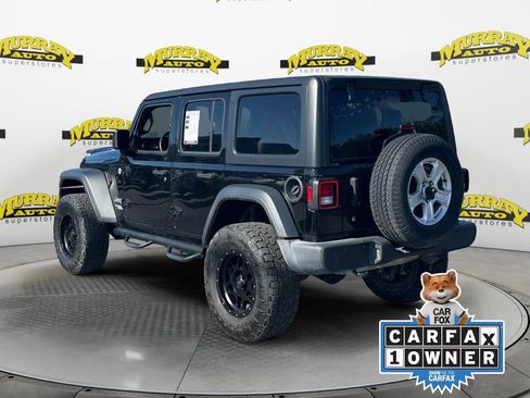 Used 2018 Jeep Wrangler Unlimited Sport S AWD/4WD image 3