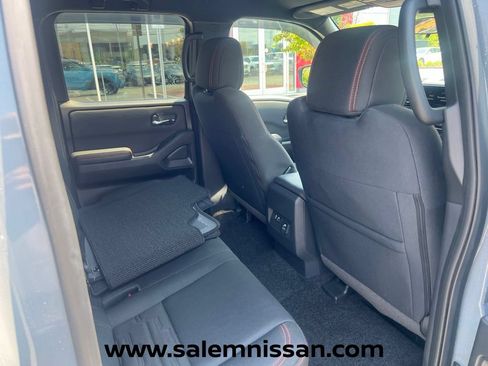Used 2023 Nissan Frontier PRO-4X w/ Pro Convenience Package AWD/4WD image 19