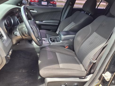 Used 2023 Dodge Charger SXT RWD image 24