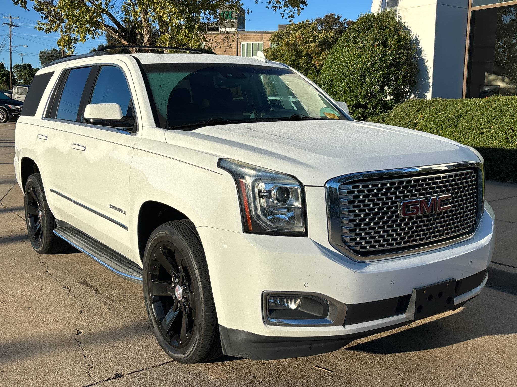 Used 2016 GMC Yukon Denali w/ Open Road Package AWD/4WD image 1