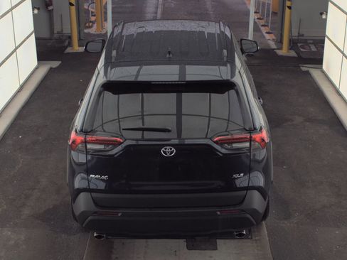 Used 2025 Toyota RAV4 XLE w/ Convenience Package FWD image 7