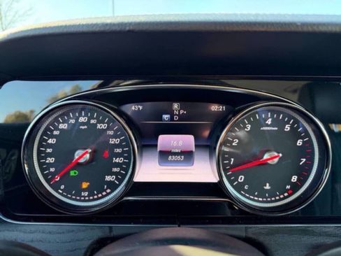 Used 2018 Mercedes-Benz E 300 4MATIC image 25