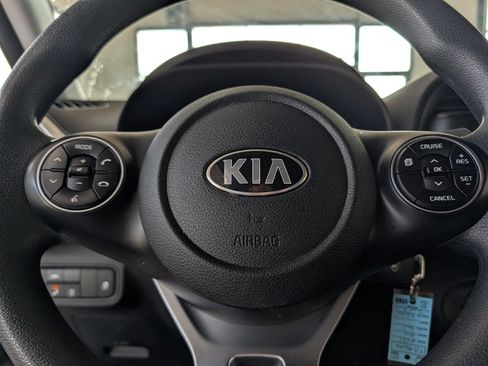 Used 2021 Kia Soul S FWD image 18
