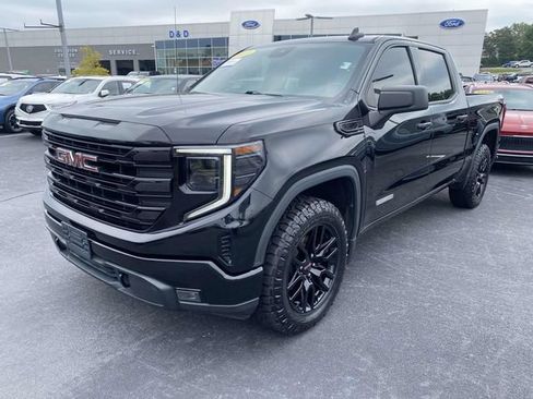 Used 2023 GMC Sierra 1500 Elevation AWD/4WD image 3