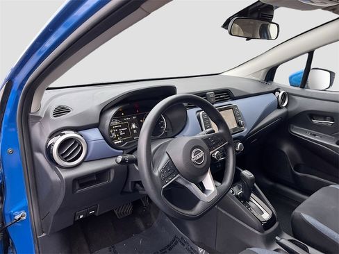 Certified 2023 Nissan Versa SV image 7