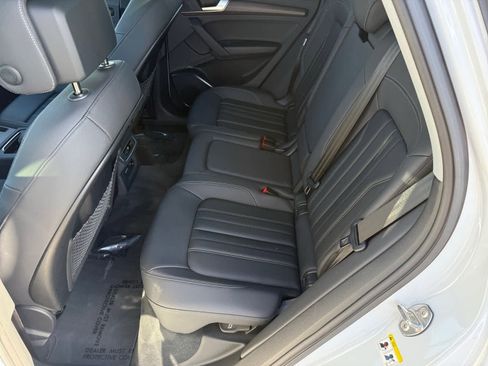 Used 2022 Audi Q5 2.0T Premium image 11