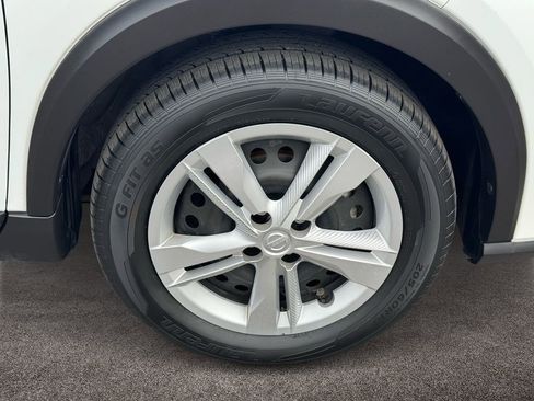 Used 2024 Nissan Kicks S FWD image 7