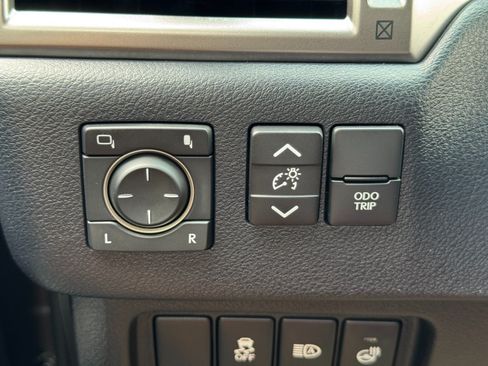 Used 2023 Lexus GX 460 Premium w/ Premium Plus Package AWD/4WD image 18