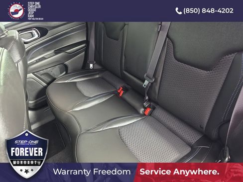 Used 2025 Jeep Compass Latitude w/ Altitude Special Edition AWD/4WD image 28