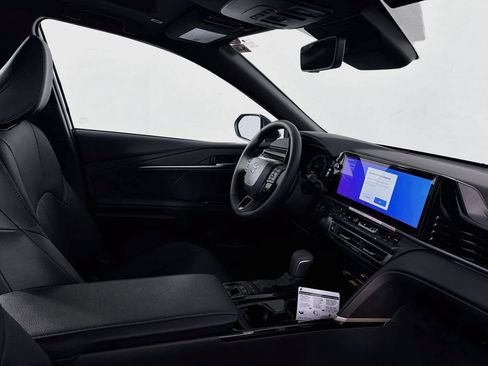 New 2026 Toyota Camry XSE FWD image 33