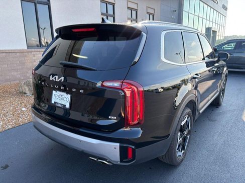 Used 2023 Kia Telluride S w/ S Sunroof Package AWD/4WD image 3