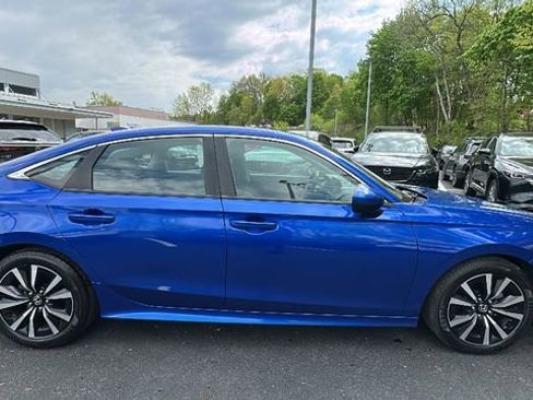 Used 2023 Honda Civic EX image 4